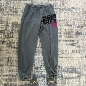 Free city sweats size small